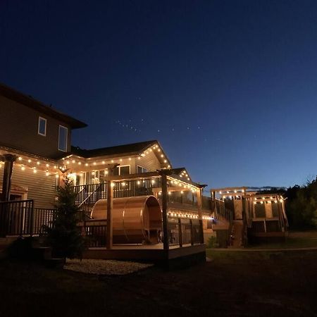 Dragonfly Inn Loft Suite Sherwood Park Exterior photo