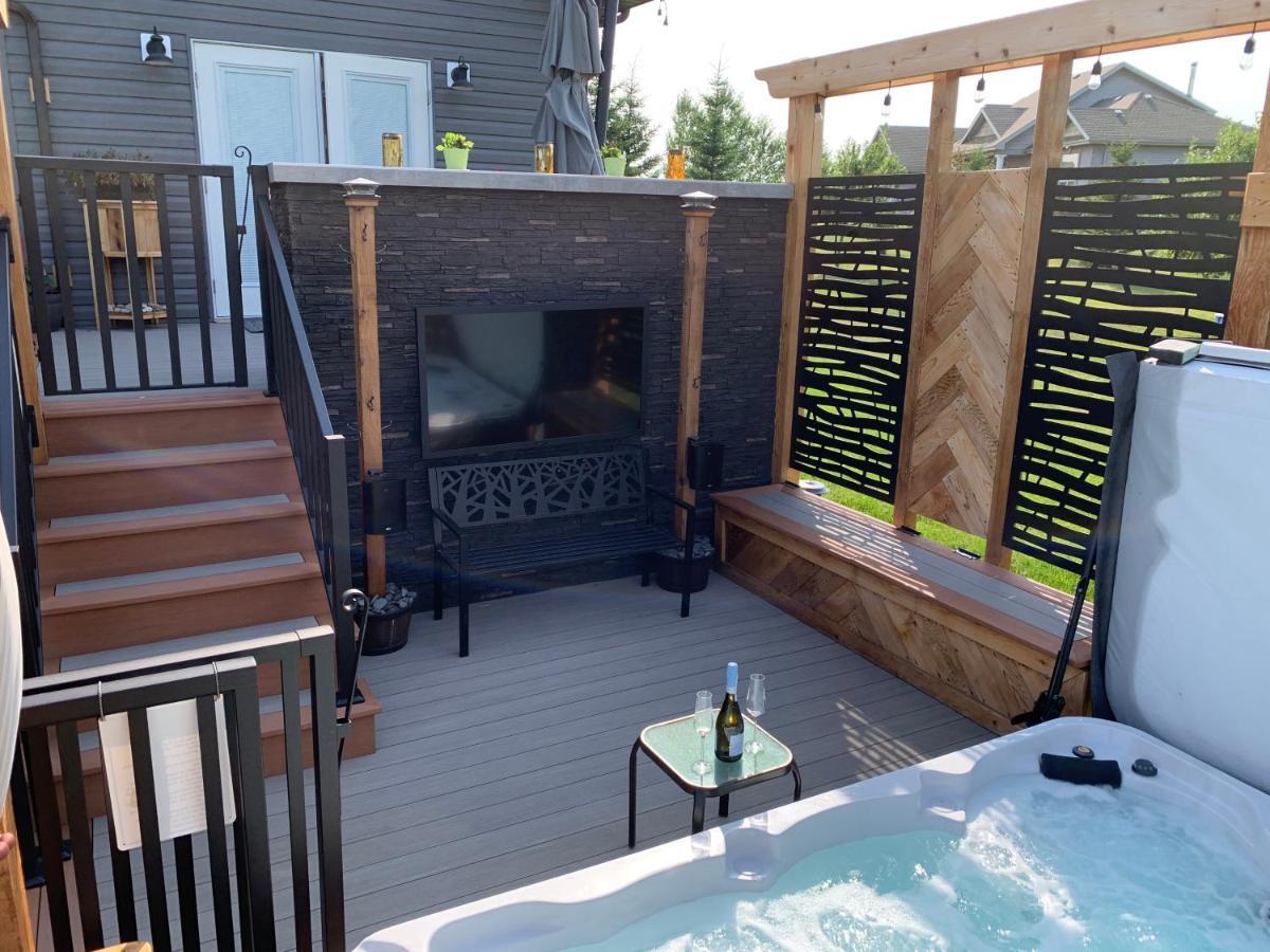 Dragonfly Inn Loft Suite Sherwood Park Exterior photo