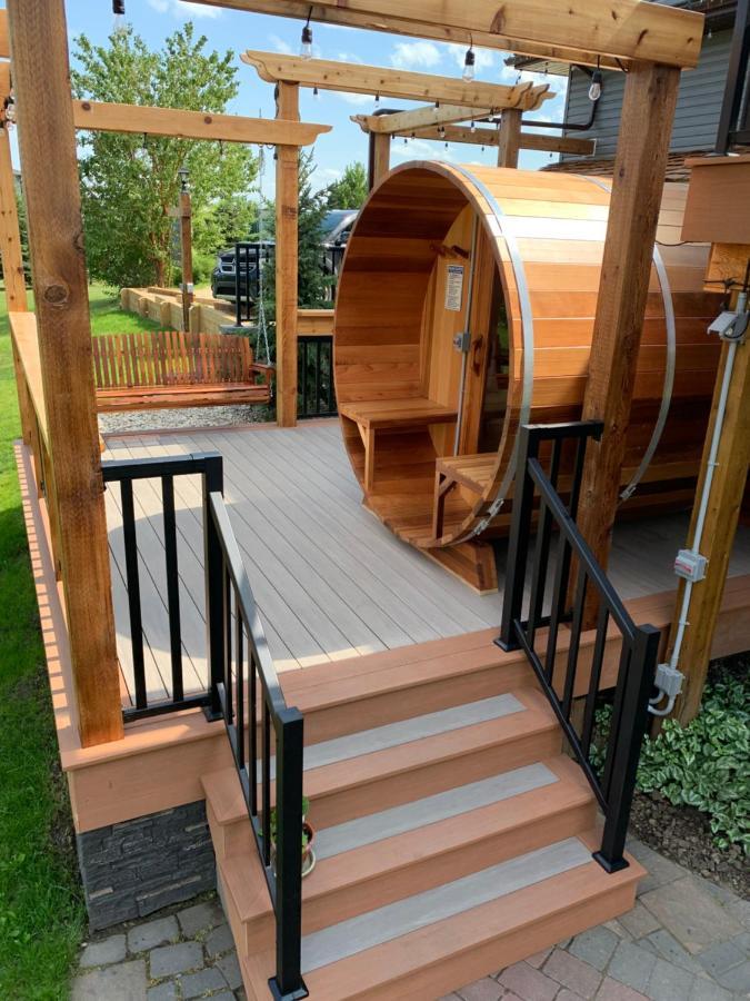 Dragonfly Inn Loft Suite Sherwood Park Exterior photo