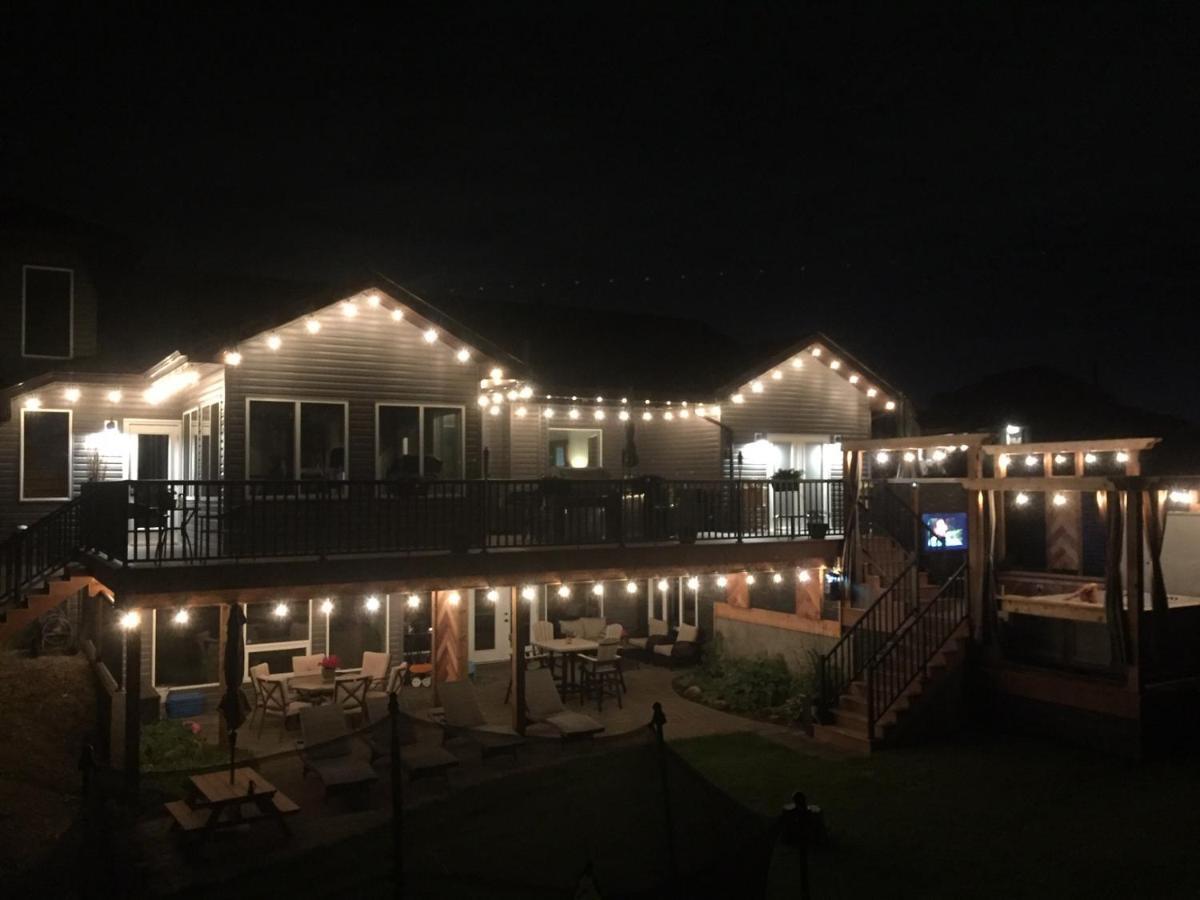 Dragonfly Inn Loft Suite Sherwood Park Exterior photo